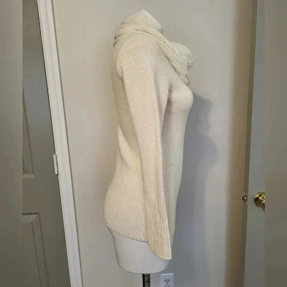 Banana Republic Cowl Neck Merino/ Cashmere Blend Cream Knit Sweater(XS) - Picture 2 of 6